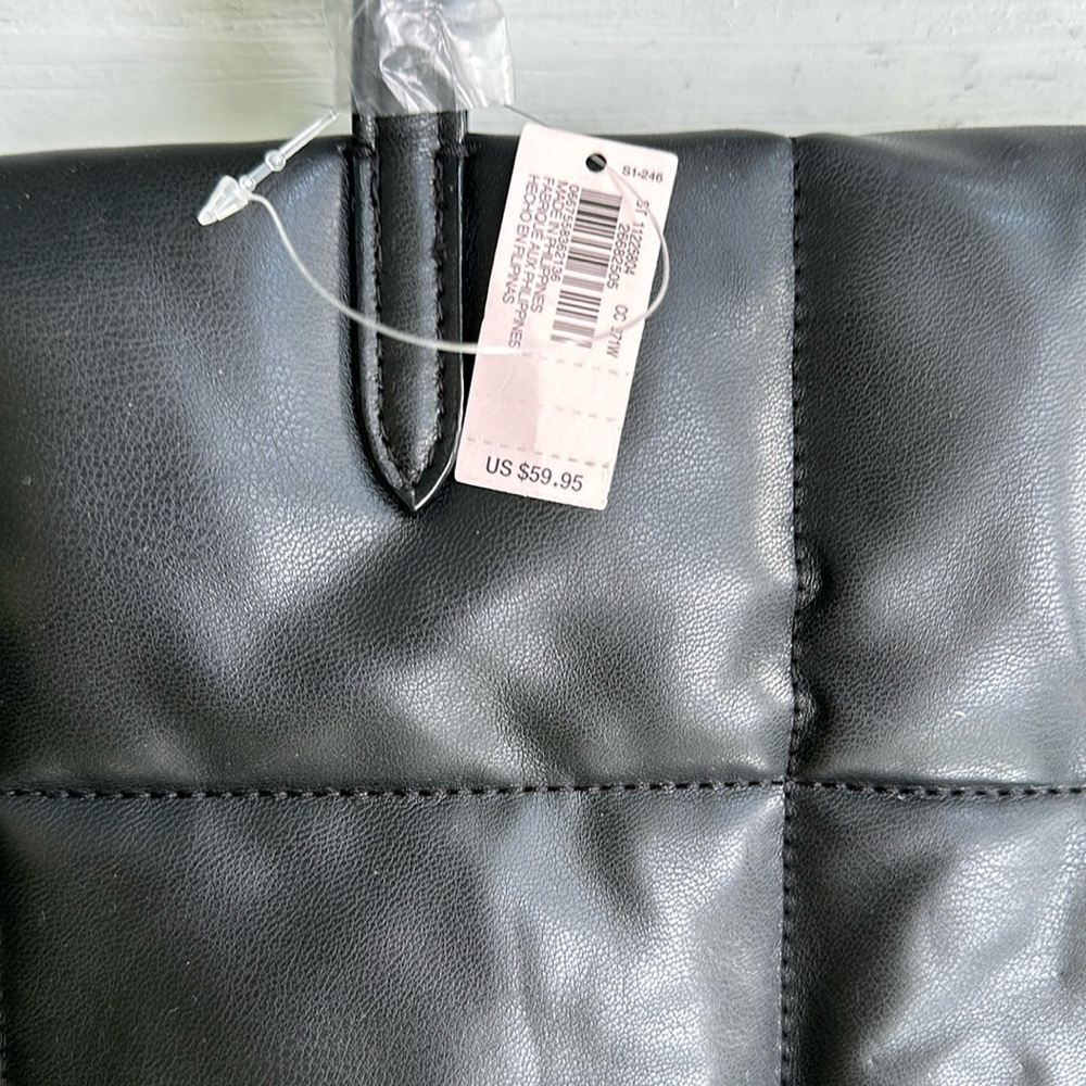 NWT VS Quilted Tote Black - Picture 2 of 5